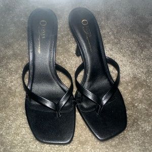 Black thong heels